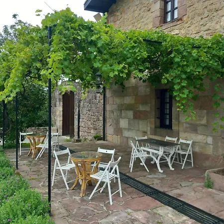 Hotel El Nogal De Quijas