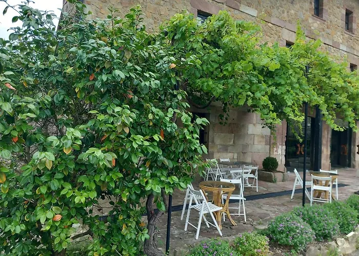 Hotel El Nogal De Quijas