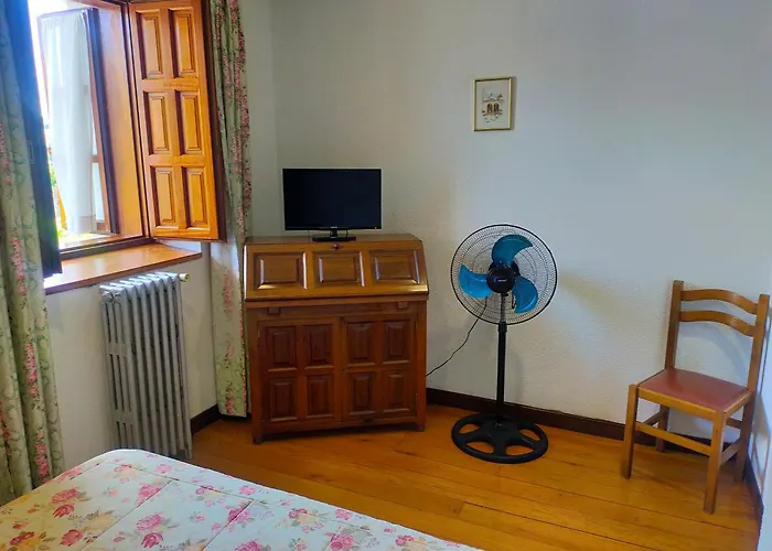 Hotel El Nogal De Quijas